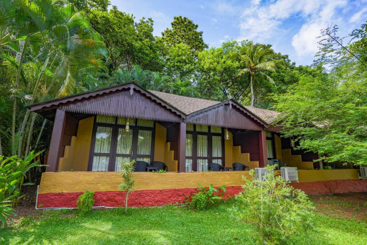 Fragrant Nature Backwater Resort & Ayurveda Spa Колам Екстериор снимка