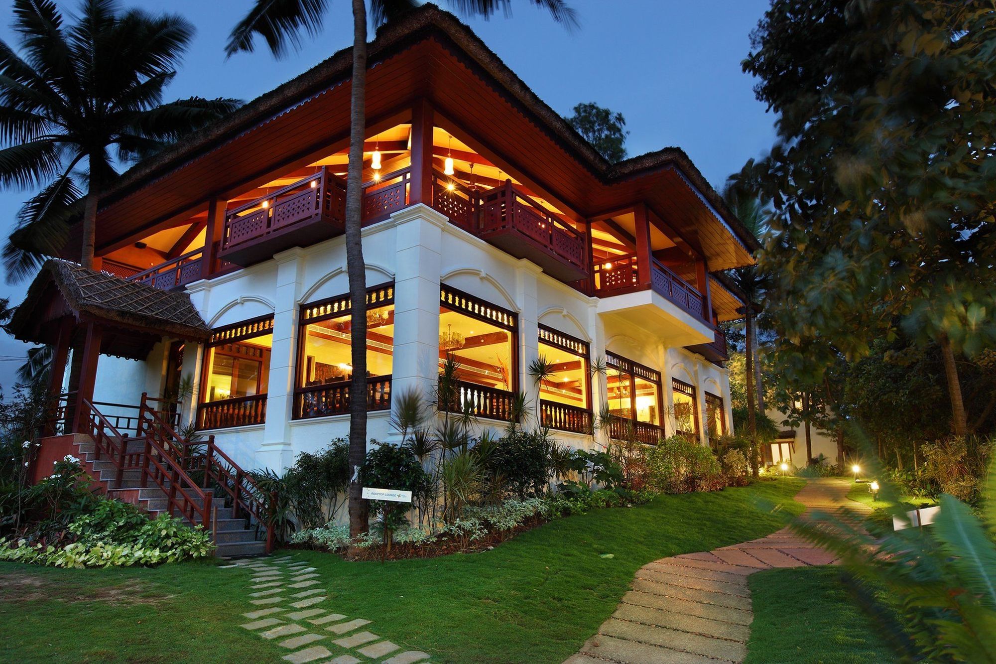 Fragrant Nature Backwater Resort & Ayurveda Spa Колам Екстериор снимка